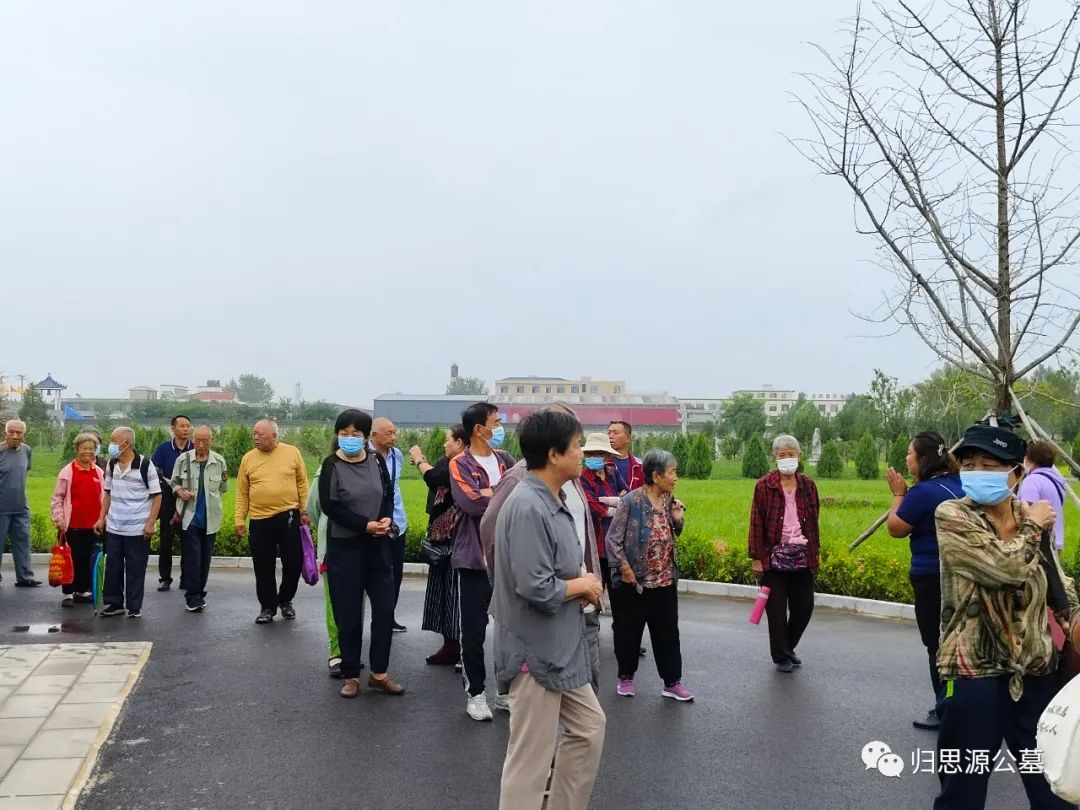关爱老人2.jpg
